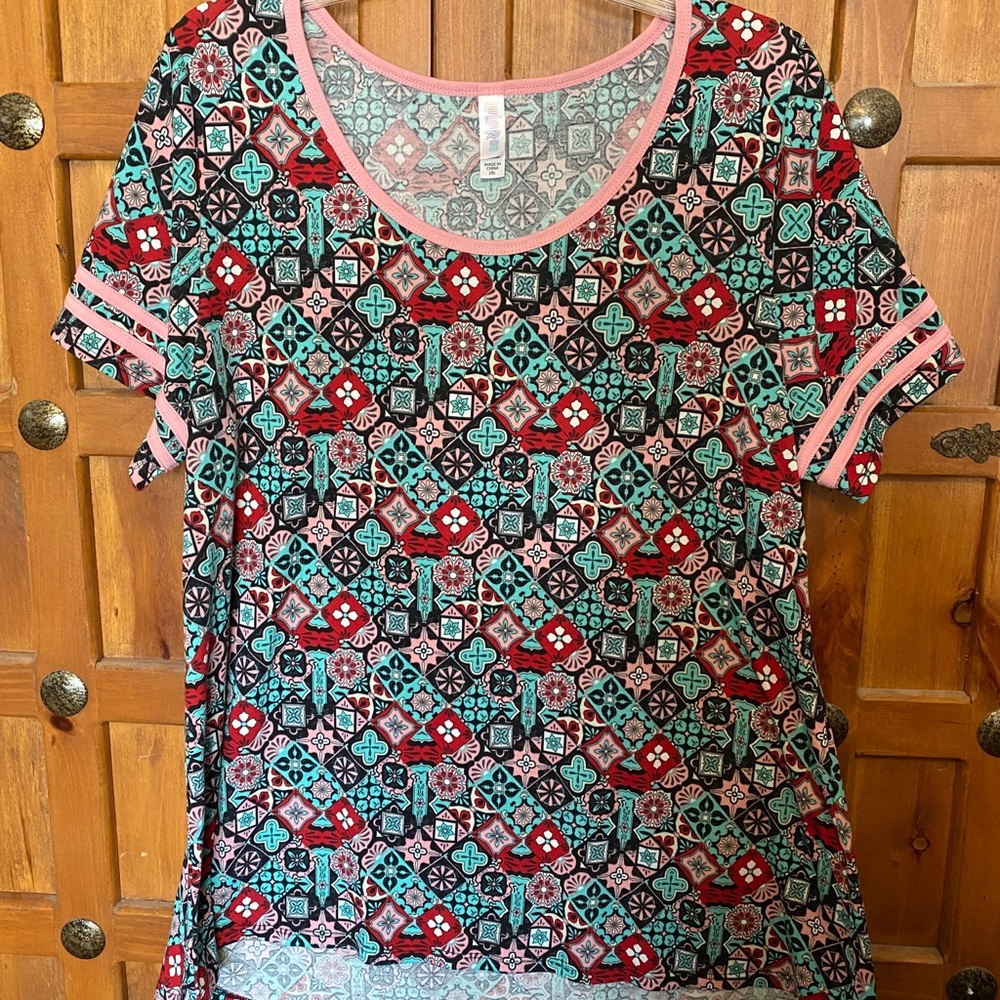 LuLaRoe Shirt 2XL